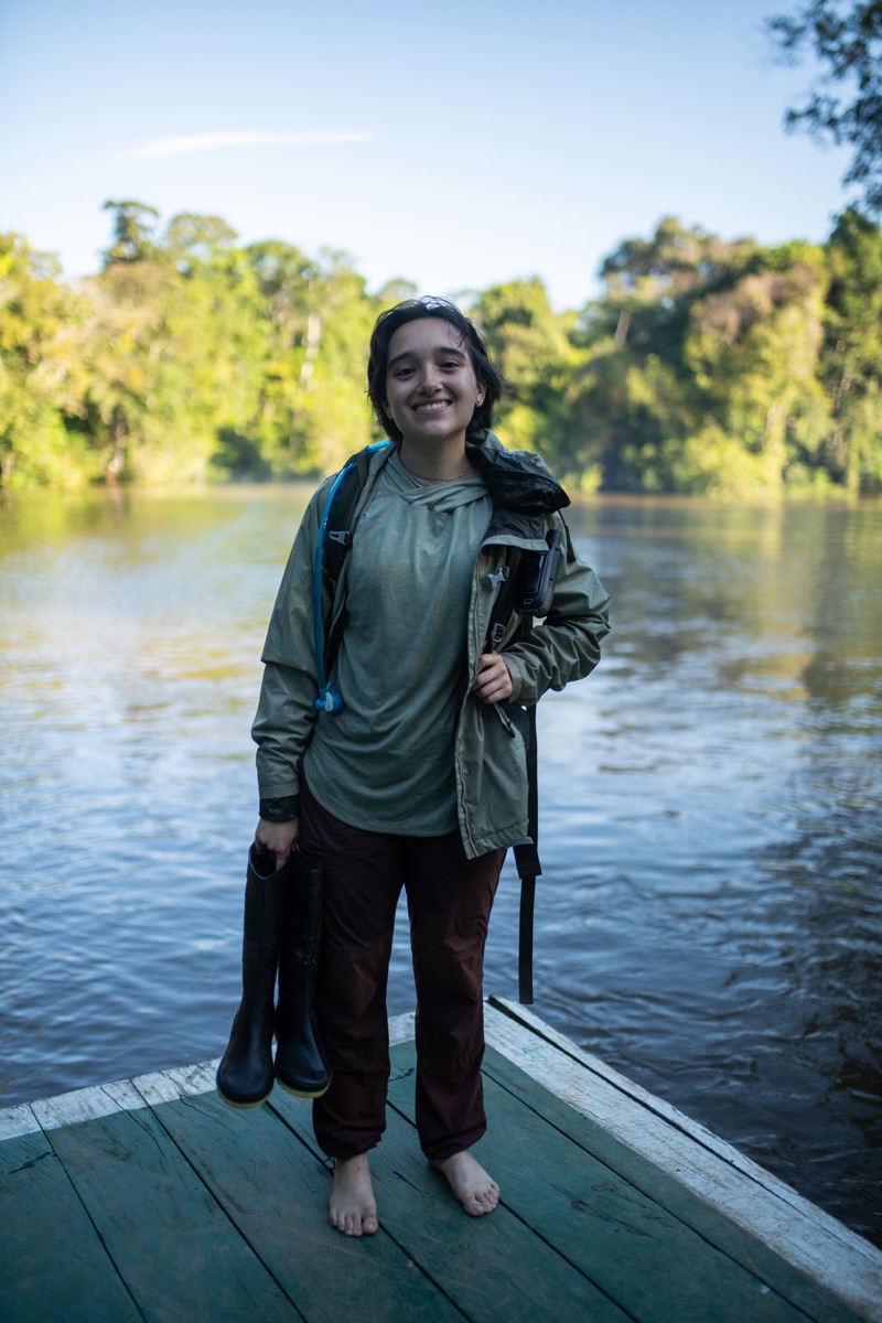 Portrait of Dani del Rosal during fieldwork.