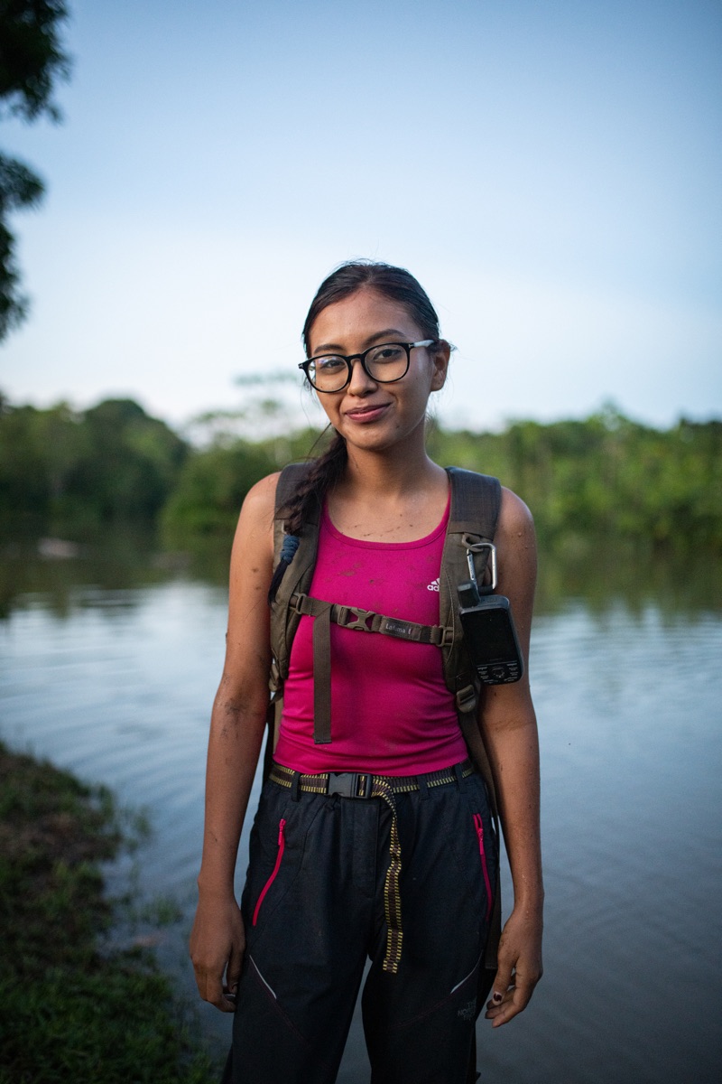Portrait of Luana Sanchez during fieldwork.